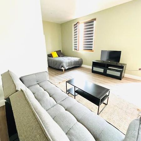 Studio Tout Equipe Au Calme Et Chaleureux Lägenhet Saint-Etienne  Exteriör bild