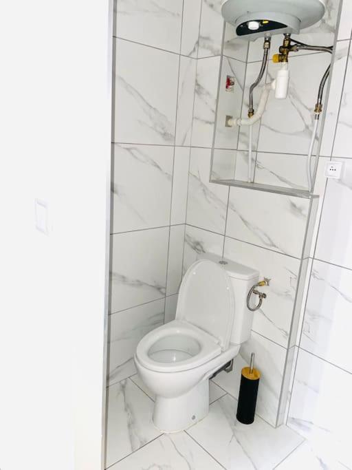 Studio Tout Equipe Au Calme Et Chaleureux Lägenhet Saint-Etienne  Exteriör bild